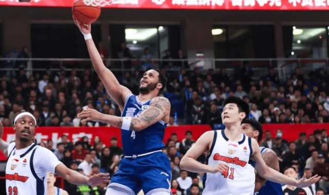 kaiyun sports-青岛男篮总结比赛：最后时刻连续出现失误，追分无望