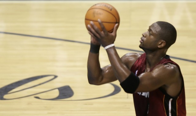 开云体育-贝弗利怒怼韦德：我不如你就不能评价你？照这逻辑就乔丹能说你？