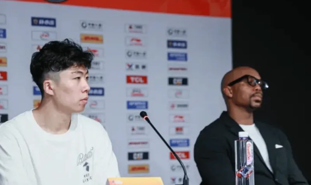 开云APP下载-广州主帅：今天对方平时命中率只有20%的球员三分也进好几个